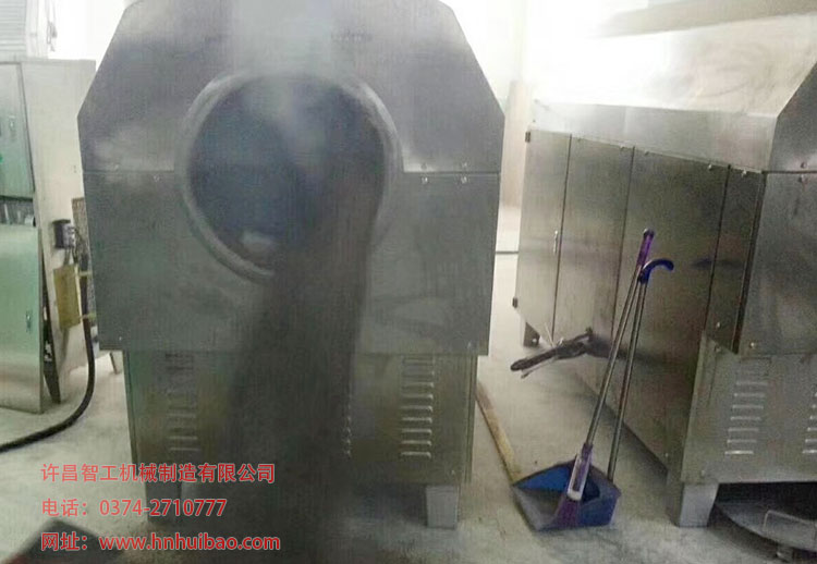 炒貨機出料.jpg 炒貨機出料.jpg